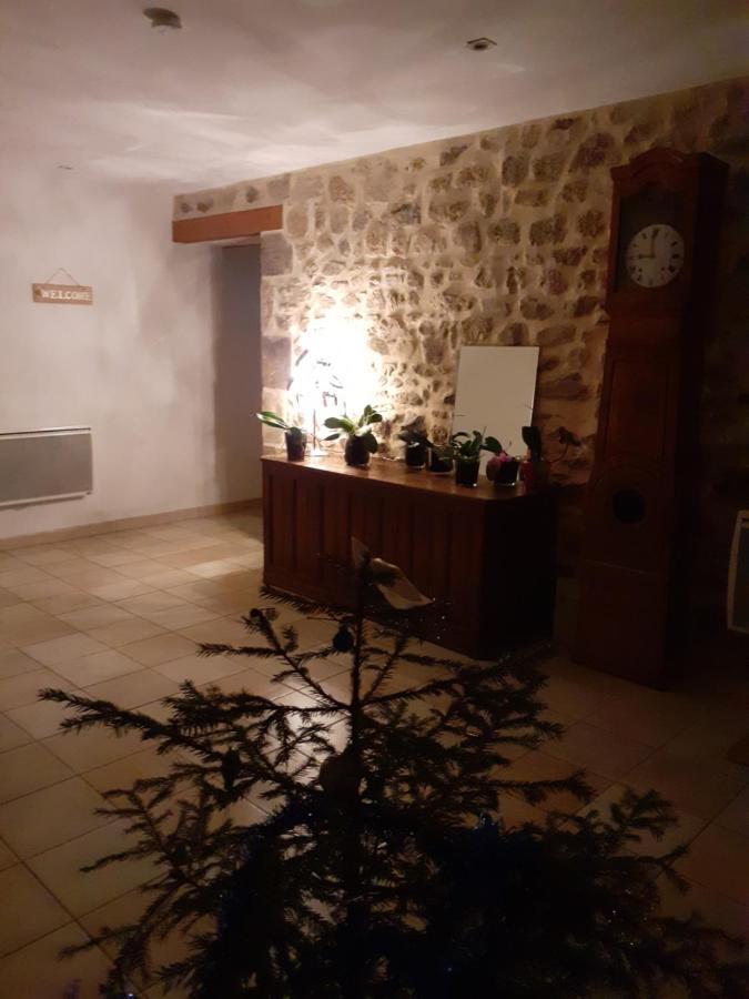 Auverg'Nature Chambre Auvergnate Espinasse Exterior foto