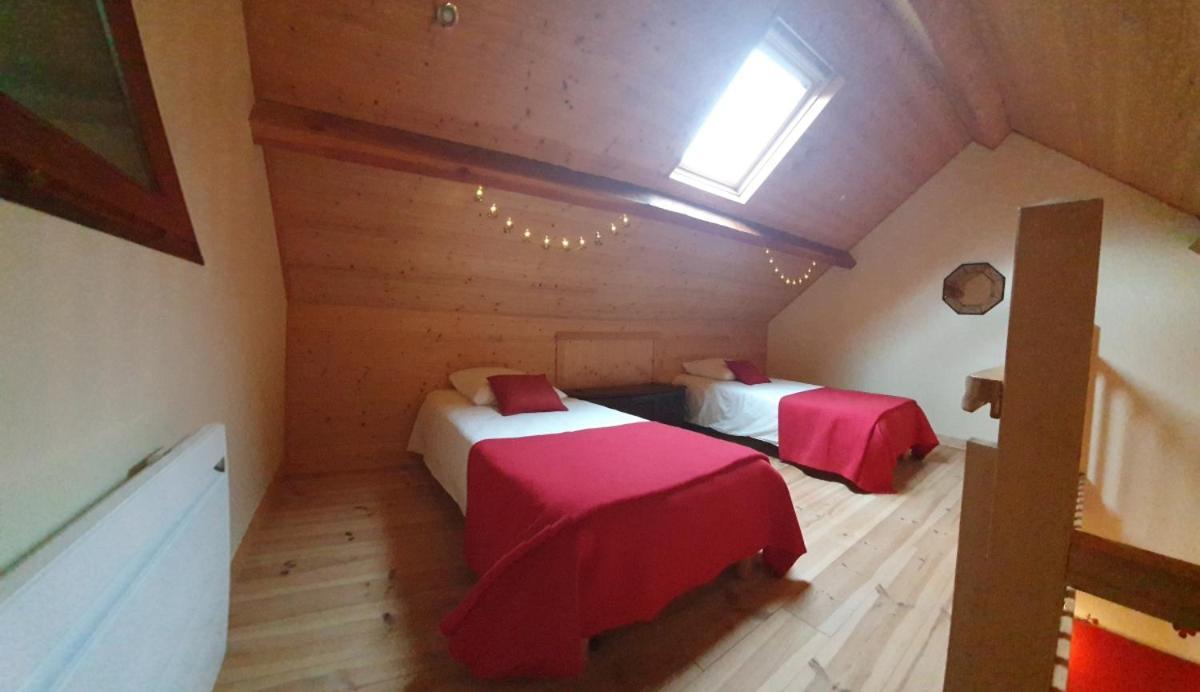 Auverg'Nature Chambre Auvergnate Espinasse Exterior foto